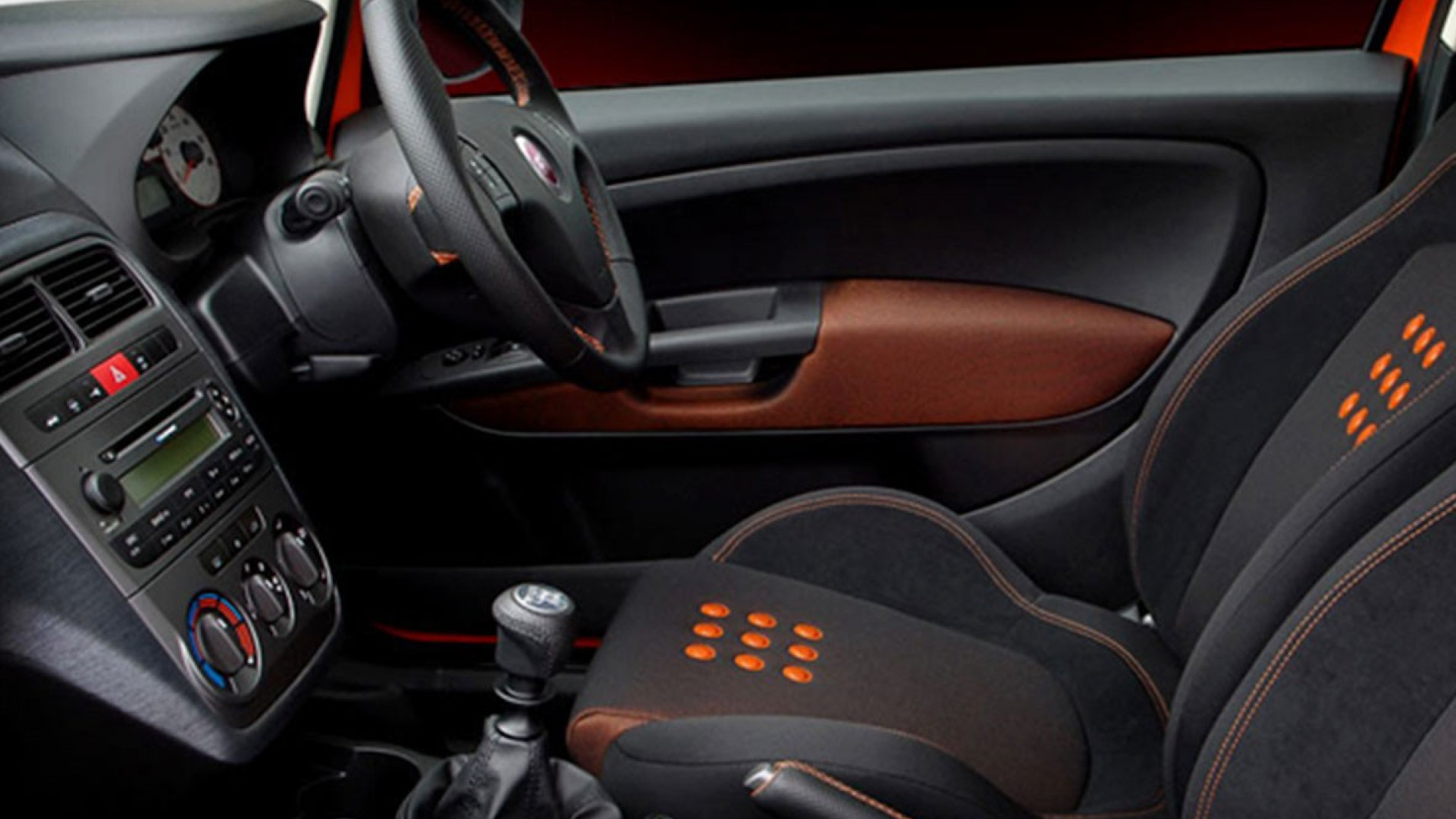Fiat GRANDE PUNTO INTERIOR